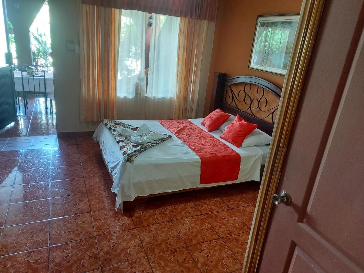 Hotel Torre Fuerte Venecia Bagian luar foto
