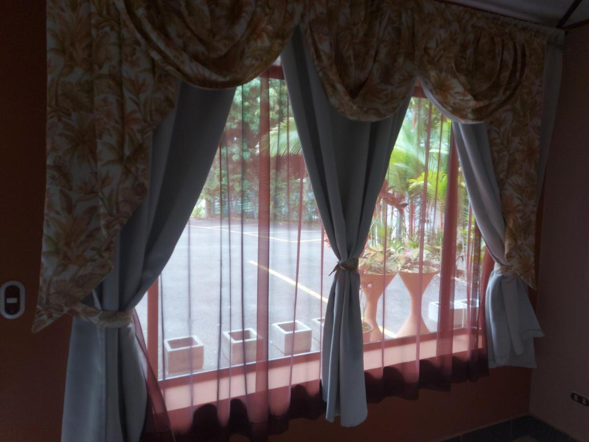 Hotel Torre Fuerte Venecia Bagian luar foto