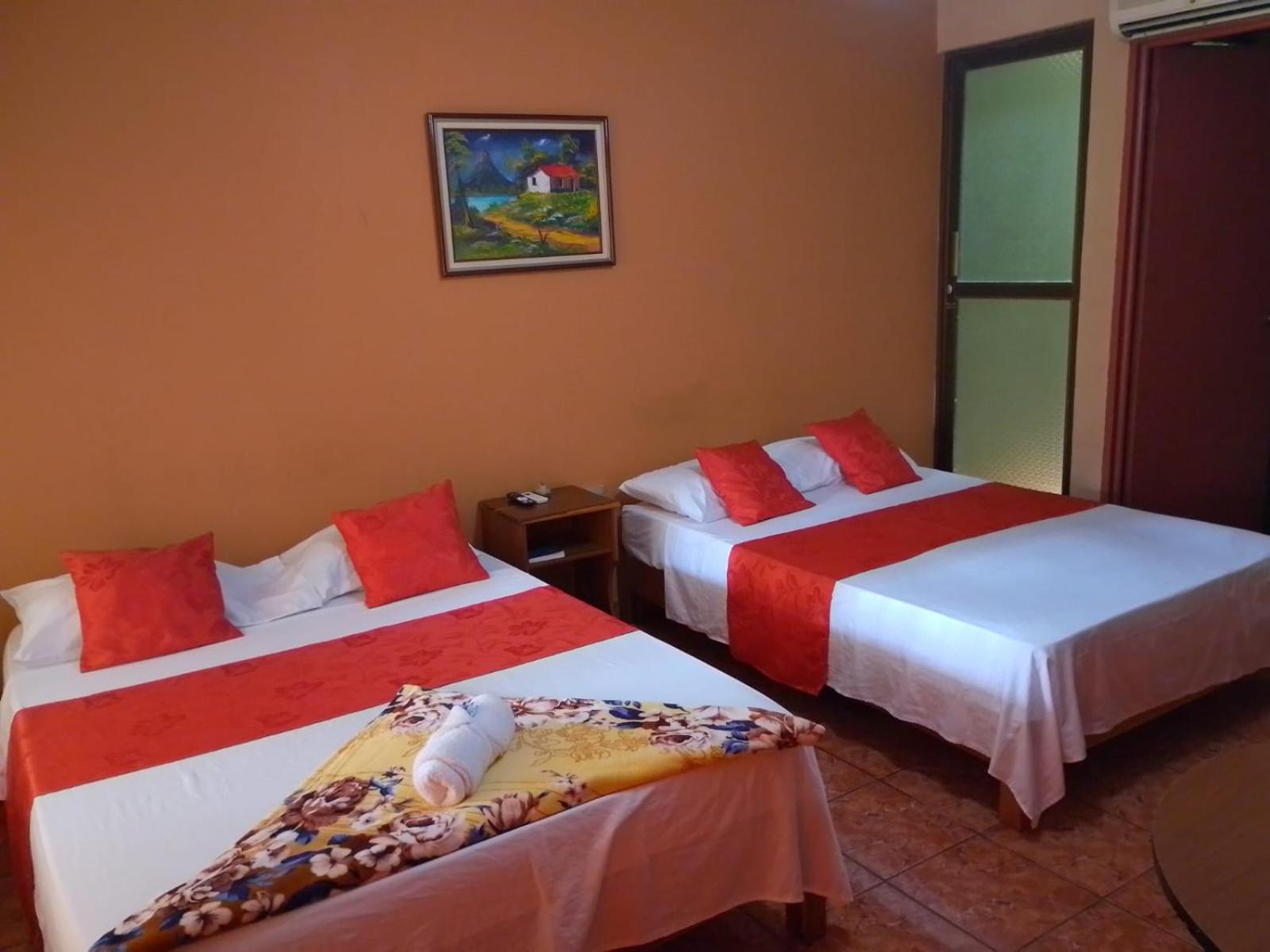 Hotel Torre Fuerte Venecia Bagian luar foto
