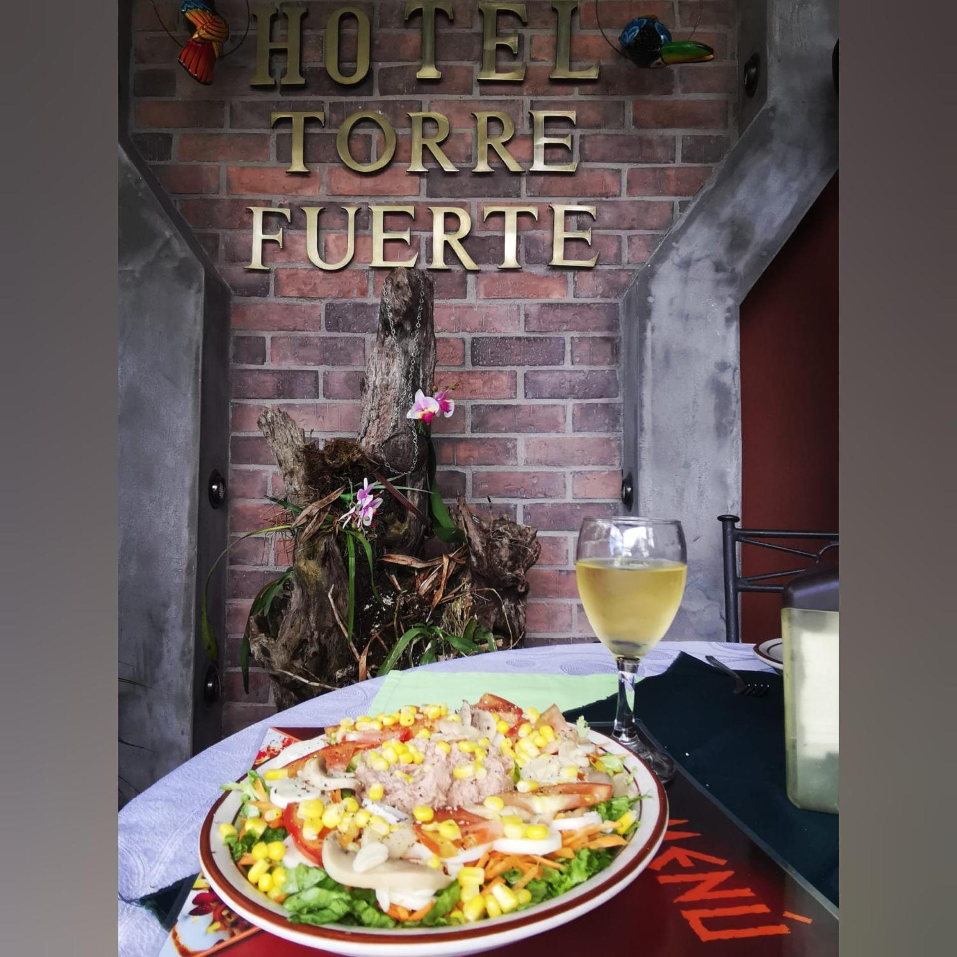 Hotel Torre Fuerte Venecia Bagian luar foto